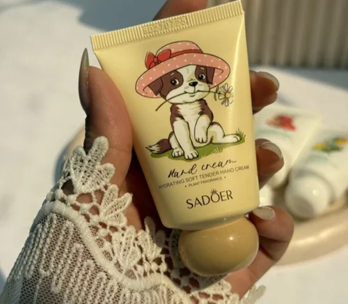 کرم دست عروسک و گل سادور SADOER