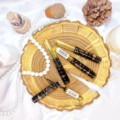 خط چشم پاریس  Paris Eyeliner